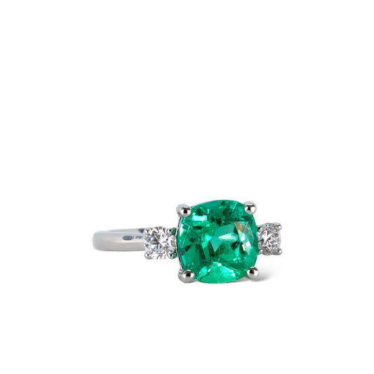 Colombian emerald and diamond engagement ring. Hong Kong USA Australia UK New Zealand.