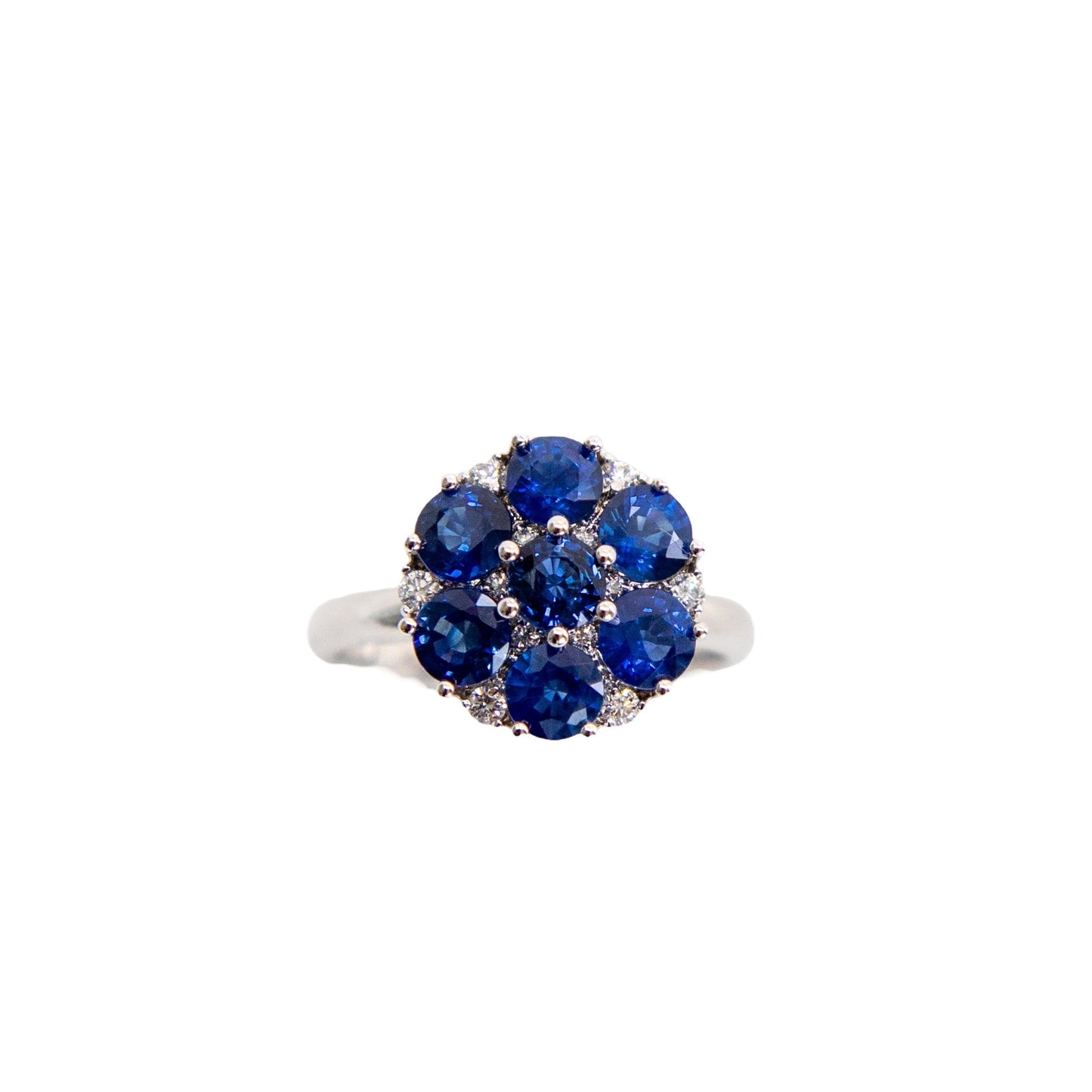 Sapphire and diamond cluster ring in 18k white gold by Valentina Fine Jewellery Hong Kong. Global free shipping to USA and the rest of the world
