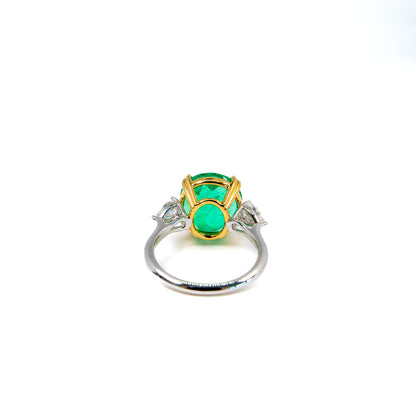 Oval cut Colombian green emerald and diamond cocktail ring by Valentina Fine Jewellery Hong Kong. Global free shipping including USA, UK and Australia.