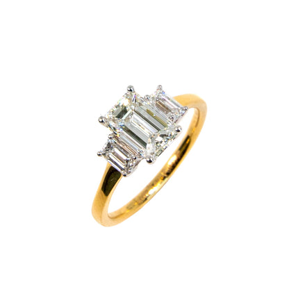 Emerald cut engagement ring 18K Yellow Gold Hong Kong 