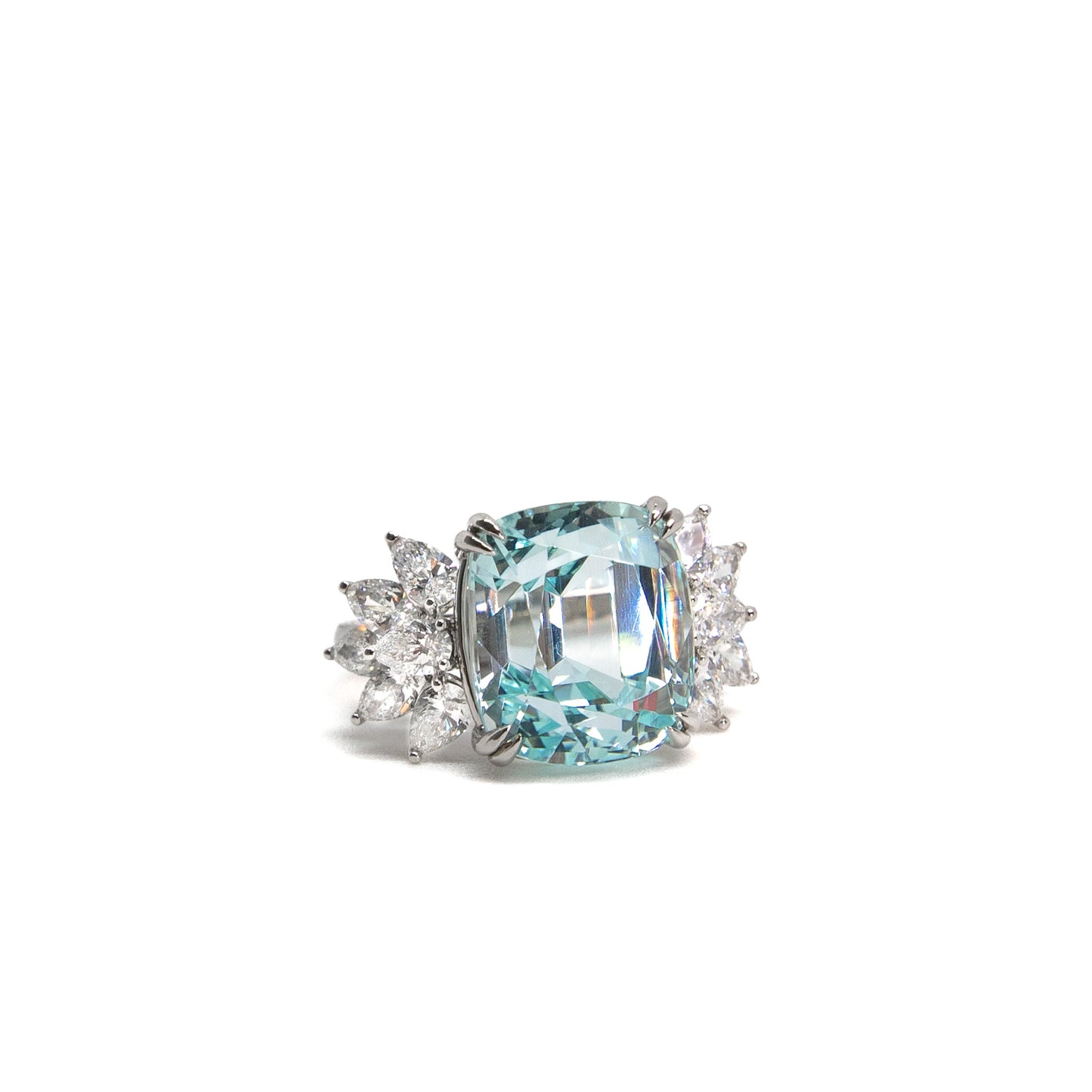 Aquamarine and diamond cocktail ring Hong Kong by Valentina Fine Jewellery. Aquamarine cocktail ring with pear diamonds. UK USA Hong Kong Dubai. 10 carat aquamarine ring