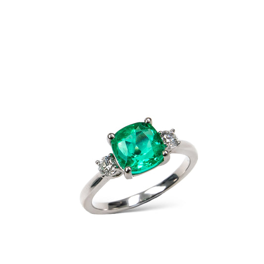 Colombian emerald and diamond engagement ring. Hong Kong USA Australia UK New Zealand.