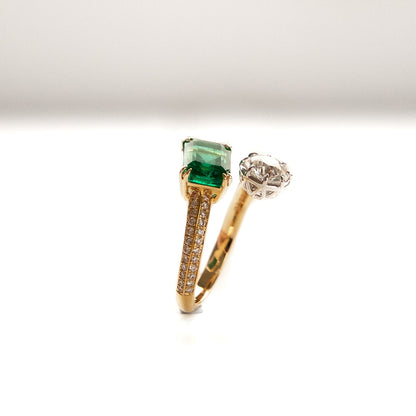 Old european cut diamond and emerald toi et moi ring