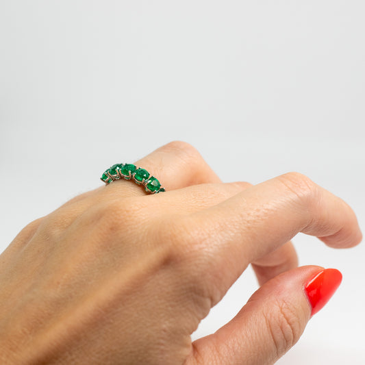 Green emerald eternity ring in platinum by Valentina Fine Jewellery Hong Kong
