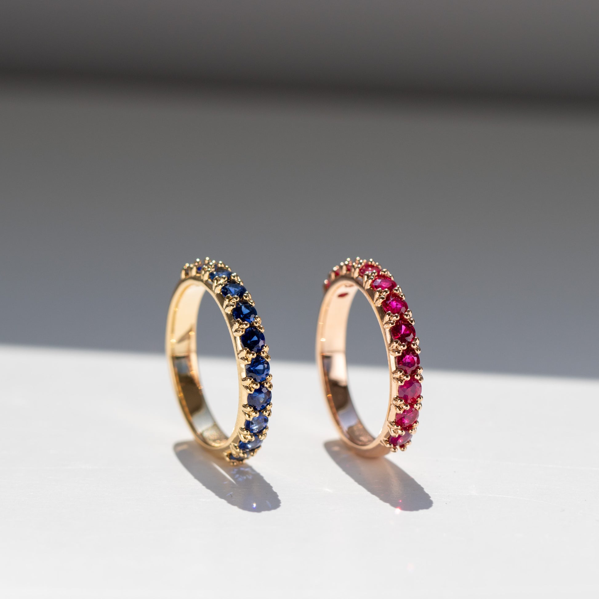 Ceylon sri lankan royal blue sapphire wedding ring in 18k yellow gold by Valentina Fine Jewellery Hong Kong. Global free shipping including China, UK, USA, Taiwan, Singapore and Dubai.