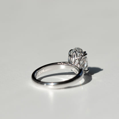 Tulip diamond engagement ring with floral diamond setting by Valentina Fine Jewellery Hong Kong. Hand engraved ring. Global free shipping including USA UK Dubai Singapore Taiwan and Australia. 