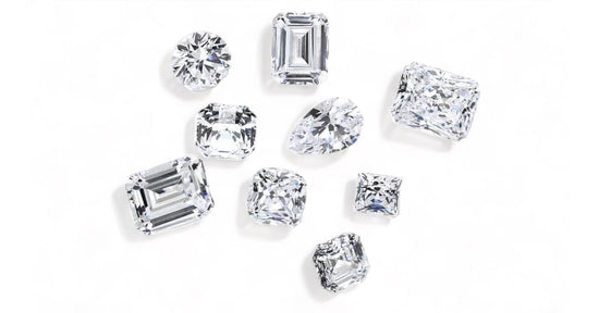 Fine jewellery, diamond rings, engagement ring HK by Valentina Fine Jewellery. Emerald cut diamond ring, Radiant cut engagement ring