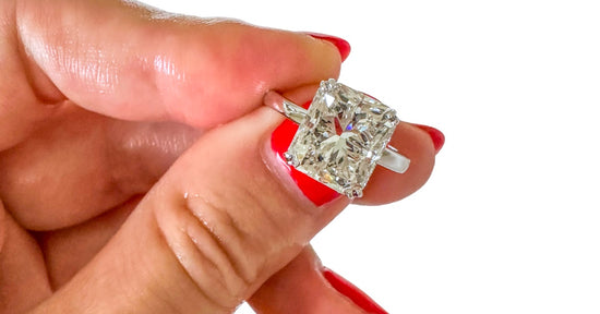 How to keep your diamond jewellery and engagement rings clean HK
