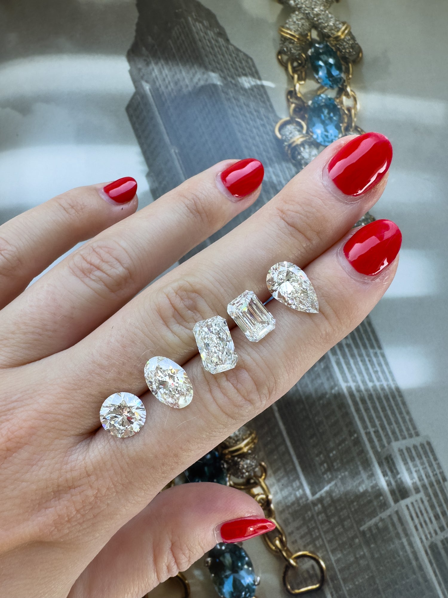 Diamond dealer Hong Kong. 3 carat diamonds for engagement ring by Valentina Fine Jewellery.  Round brilliant, Oval Cut, elongated radiant cut, emerald cut and pear shape diamond