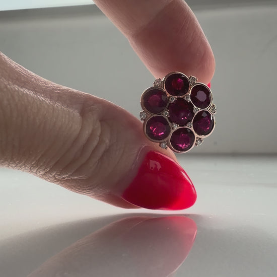 Burma red ruby and diamond cluster ring with romantic cutout details in 18k rose gold by Valentina Fine Jewellery Hong Kong. Free shipping to Australia, USA, China and Singapore.