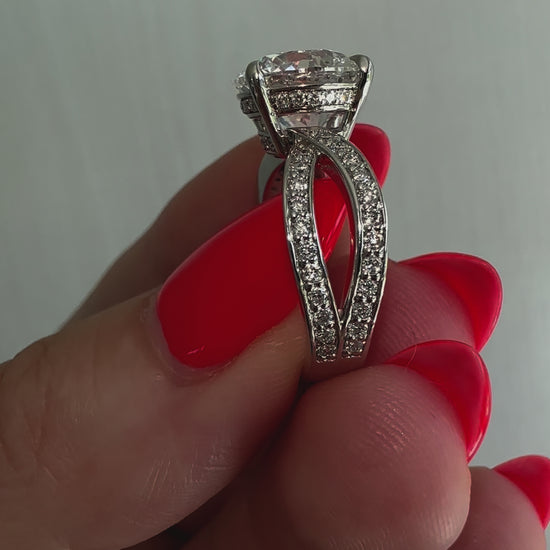 Big bow statement diamond engagement ring in platinum or 18k gold with pave bands by Valentina Fine Jewellery Hong Kong. Global free shipping including USA, Australia, Singapore, China and Taiwan