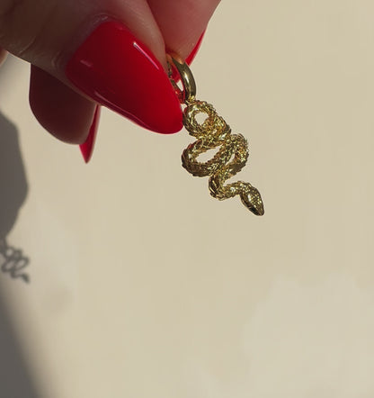 Snake charm pendant in 18k yellow gold by Valentina Fine Jewellery Hong Kong. Free global delivery including USA, UK, Singapore & Australia. 