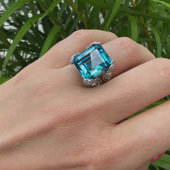 15 carat electric blue topaz and diamond butterfly ring in 18k gold and platinum by Valentina Fine Jewellery Hong Kong. Global free shipping including USA, UK, Dubai, Qatar and Australia.