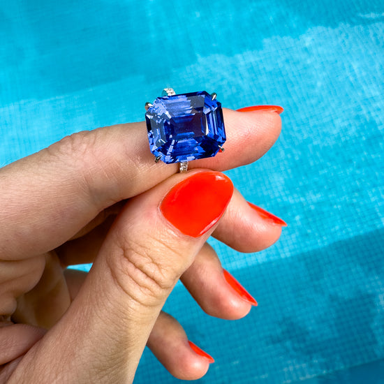 12 carat blue sapphire and diamond cocktail ring USA Hong Kong, by Valentina Fine Jeweller. Lab grown sapphire ring