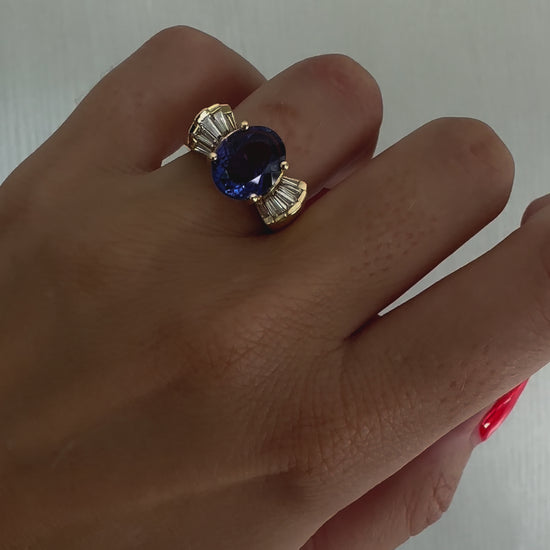 Solid Gold Chunky 80s Style Tanzanite and Diamond Ring by Valentina Fine Jewellery Hong Kong. Global free shipping including USA, UK, Singapore, Dubai, Taiwan and Australia.