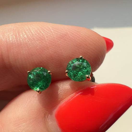 Natural green emerald stud earrings in 18k yellow gold by Valentina Fine Jewellery Hong Kong USA. Green emerald studs