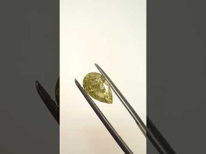 Chameleon Diamond Changing Colour Valentina Fine Jewellery Hong Kong. Global free shipping to USA, Canada, Singapore, Australia and UAE