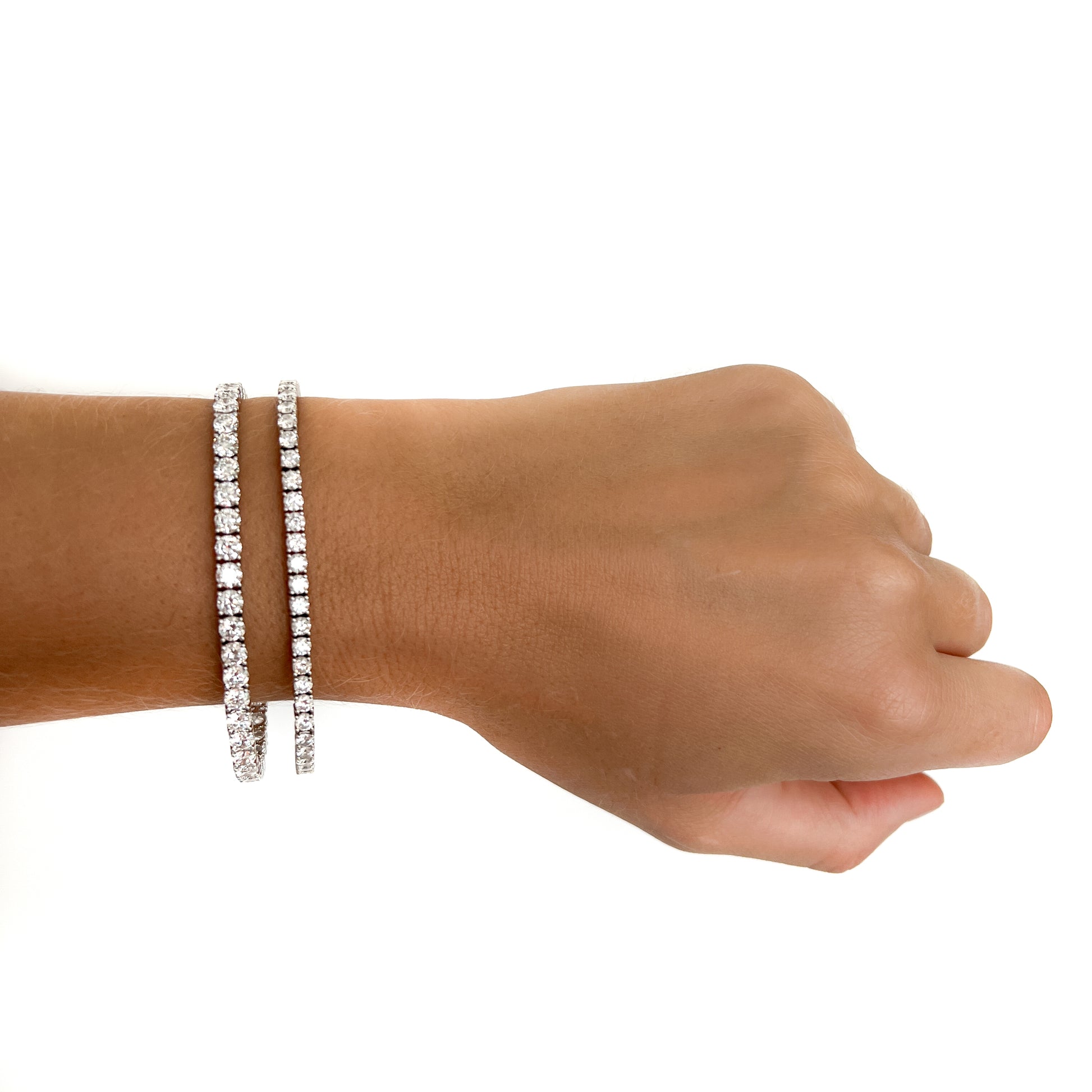 10 carat tennis bracelet, diamond tennis bracelet, high clarity tennis bracelet, 10ct bracelet, 10ct tennis bracelet, diamond bracelet, diamond jewellery, hong kong jewellery, white gold bracelet, 