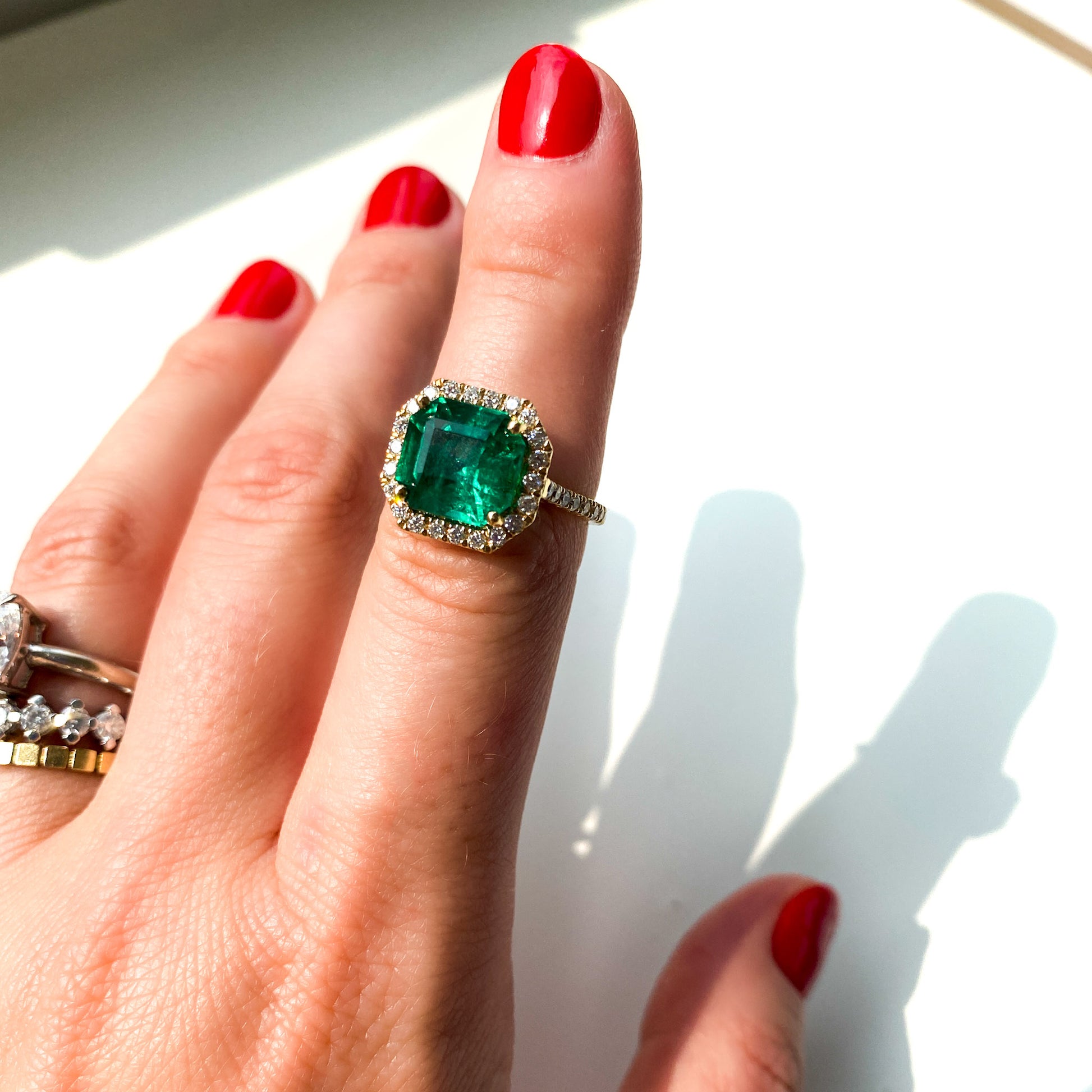 emerald and diamond ring, emerald engagement ring, emerald ring, diamond band, diamond ring, hong kong engagement ring, zambian emerald, cocktail ring, delicate emerald ring, colombian emerald ring, hong kong engagement ring, 翡翠戒指, 祖母绿戒指, 香港珠宝, 订婚戒指, 钻戒, 钻石,  古董钻石, emerald and yellow diamond ring, yellow diamonds, yellow diamond, colour diamond, muzo emerald